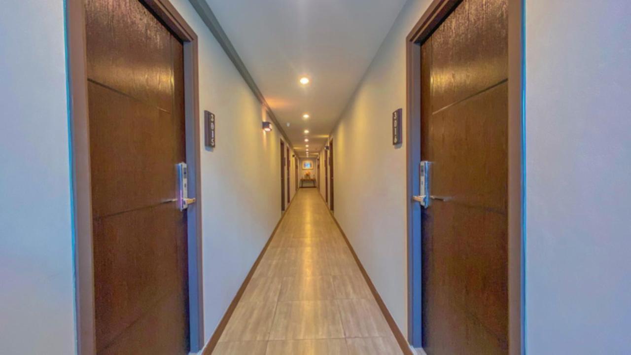 Plearnwan Deluxe Mansion Hotell Bangkok Eksteriør bilde